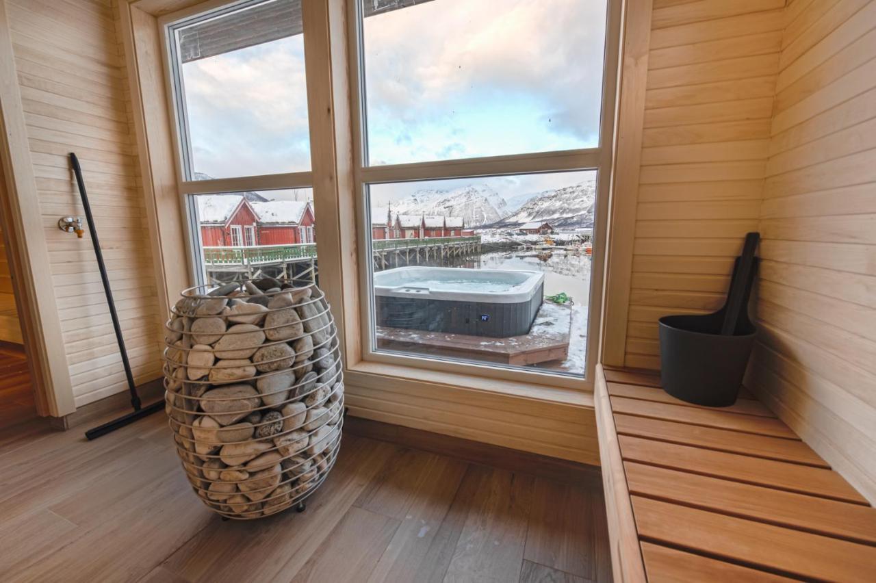 Manndalen Sjøbuer Villa Samuelsberg Eksteriør billede