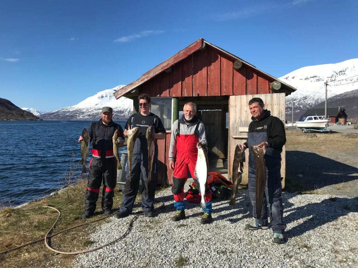 Manndalen Sjøbuer Villa Samuelsberg Eksteriør billede